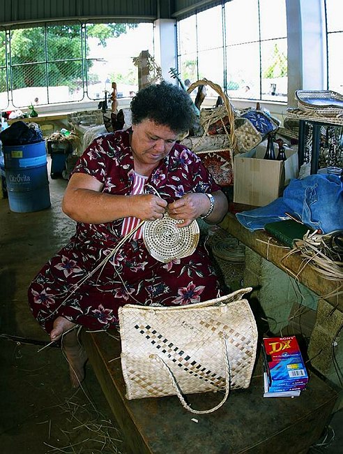 �www.outsideimages.co.nz